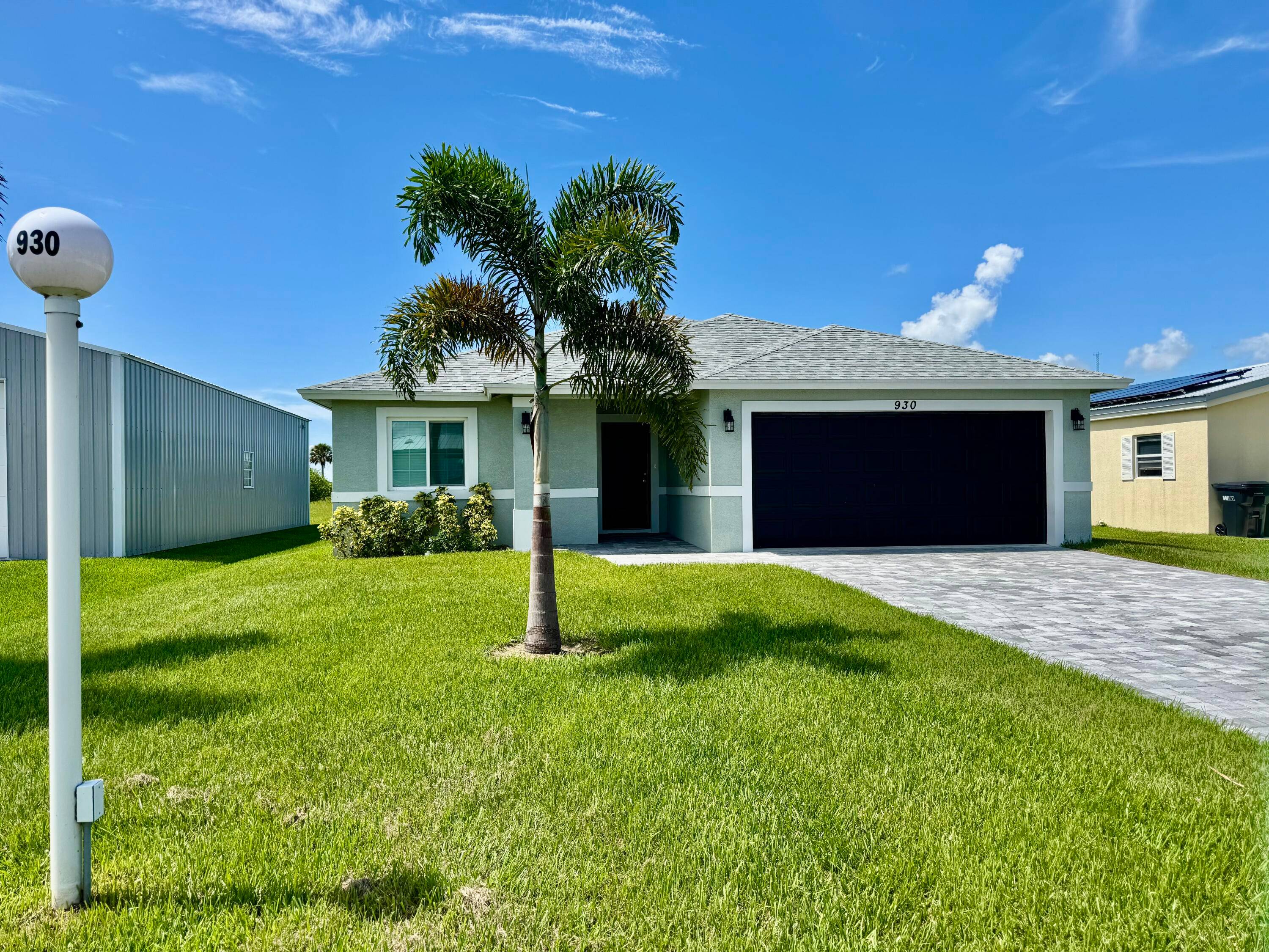 PALM VILLAGE RANCH Beautiful 3Bd 2 Ba 2CG, CBS designer home built in 2023.