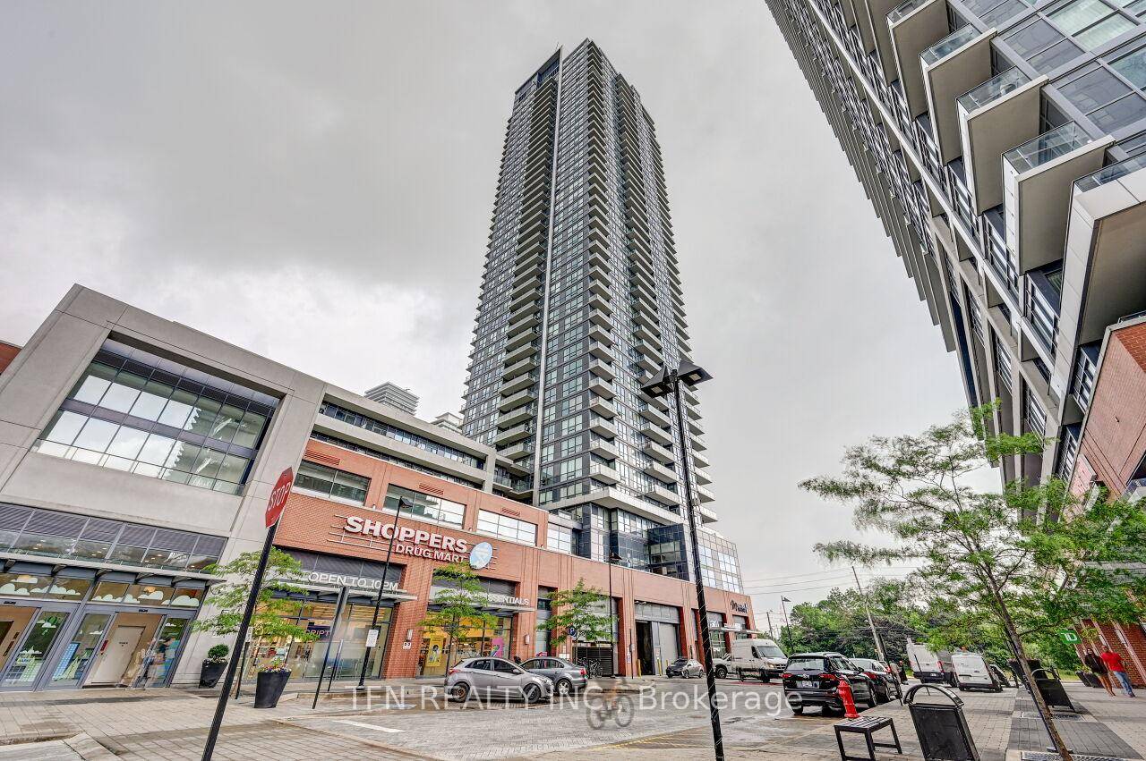 Lakefront living at its Finest 1 Bedroom Suite at Westlake Condos.