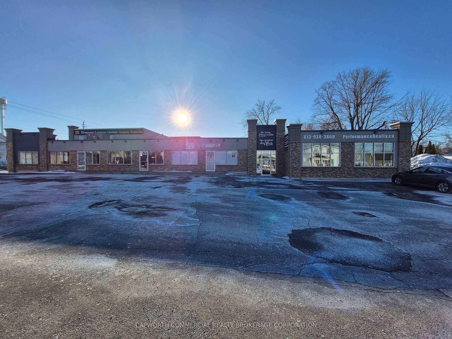 High traffic corner location in the heart of Cornwalls main commercial corridor !