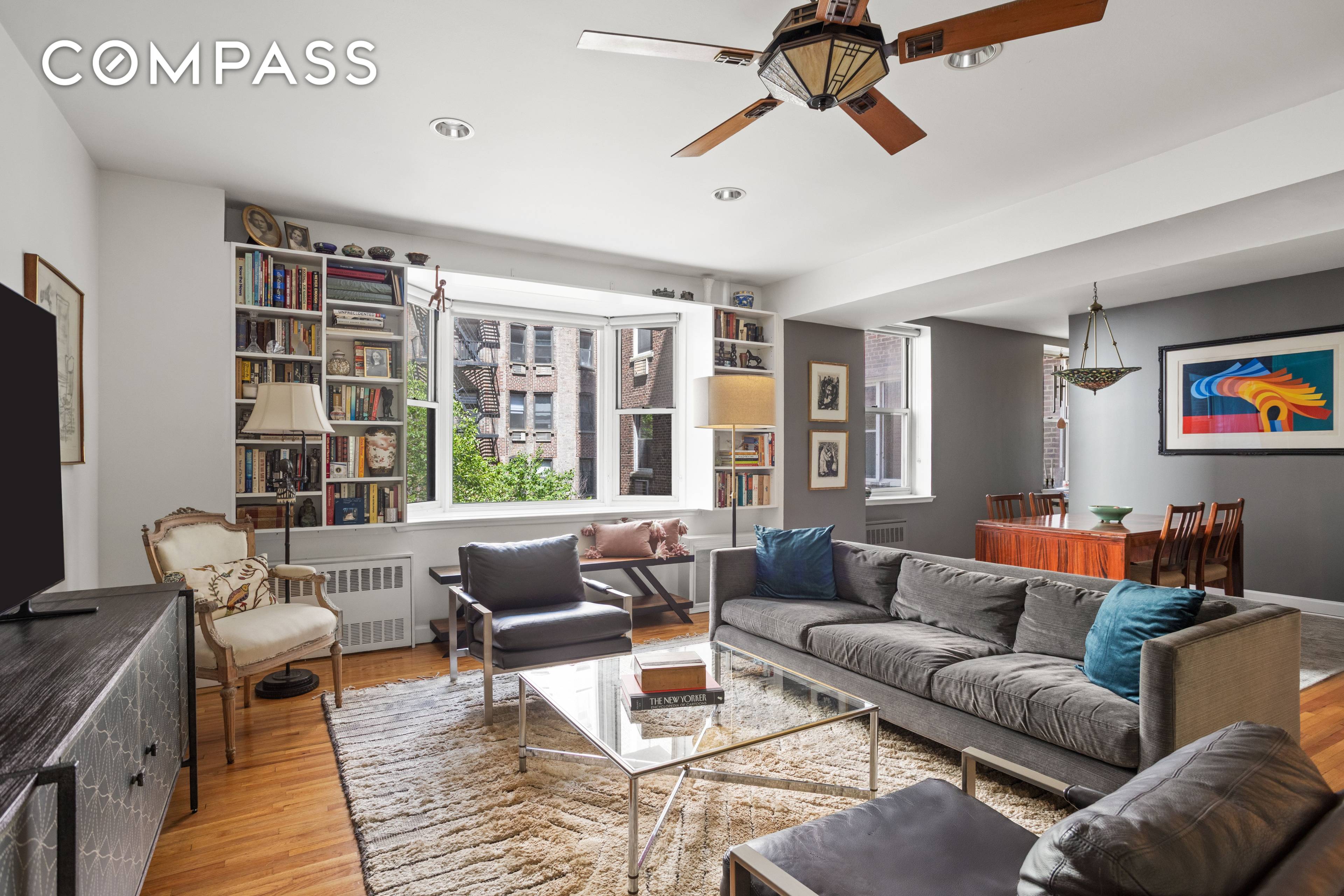 This tranquil residence serves as a genuine retreat from the city, offering picturesque garden views to the north, accompanied by sunlit rooms to the south.