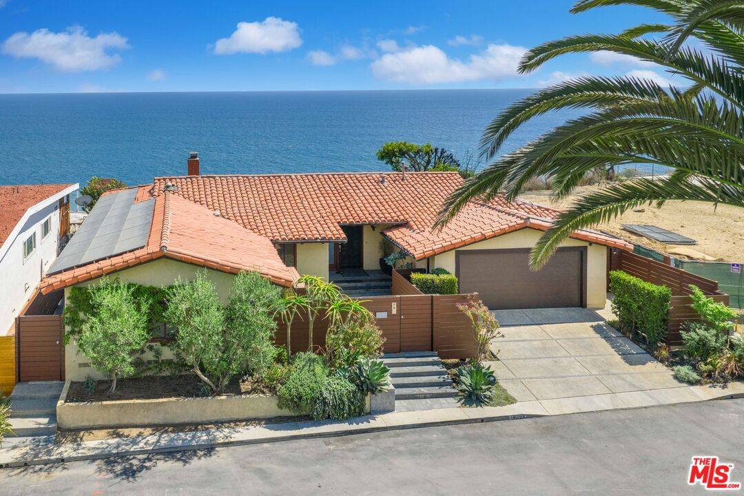 18262   Coastline 3BR Malibu La