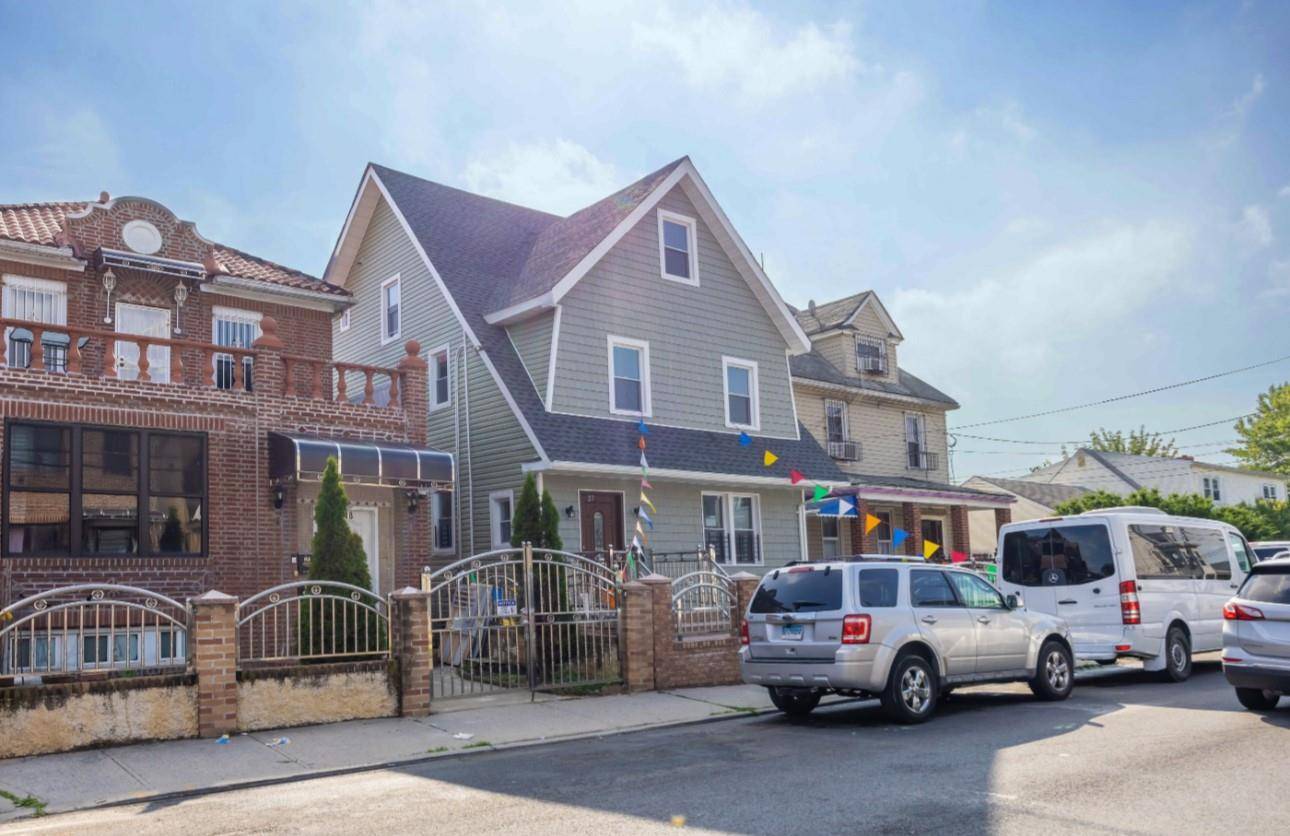 ? ? Layout amp ; Features Basement Full finished unit with separate entrance, living area, bathroom, and two rooms 1st amp ; 2nd Floors Each floor has a 3 ?
