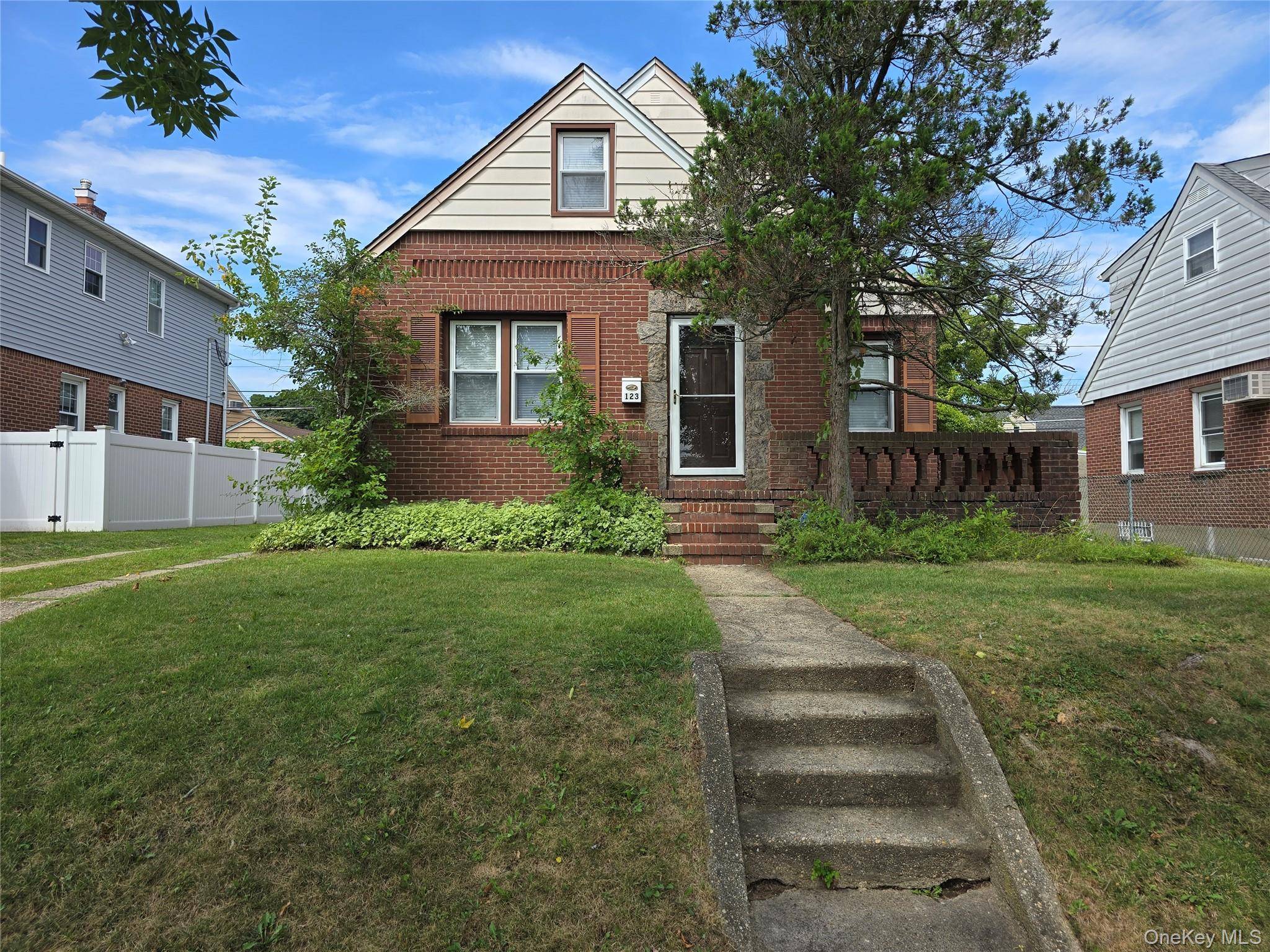 Welcome to this charming and well maintained Cape style home featuring 4 bedrooms, 1 full bathroom, on a lovely tree lined street in the desirable Great Neck School District.