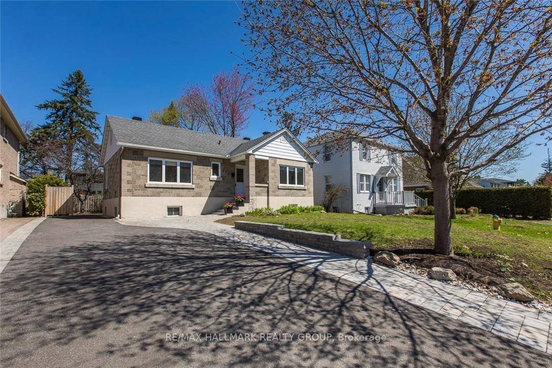 A fully updated, chic mid century modern bungalow on a quiet, family friendly street with no rear neighbours !