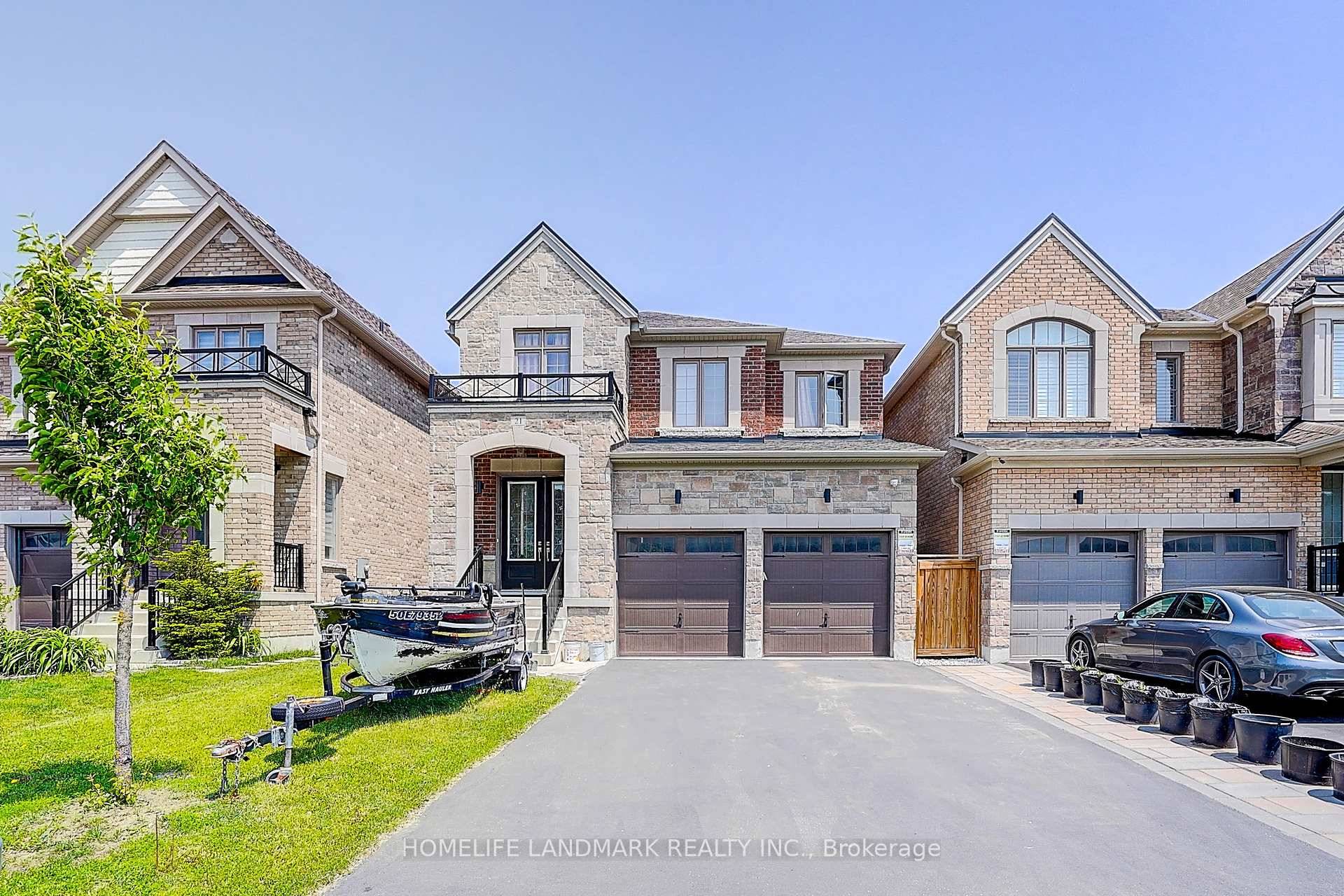 Welcome To This Beautiful And Spacious 4 Bedroom Detached Home with Double Garage Located In A Desired Community.