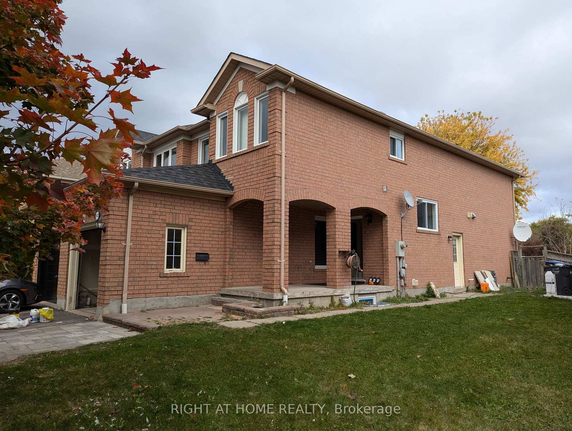 Located in a peaceful and family friendly community in Mississauga, this home offers the perfect blend of comfort and convenience.