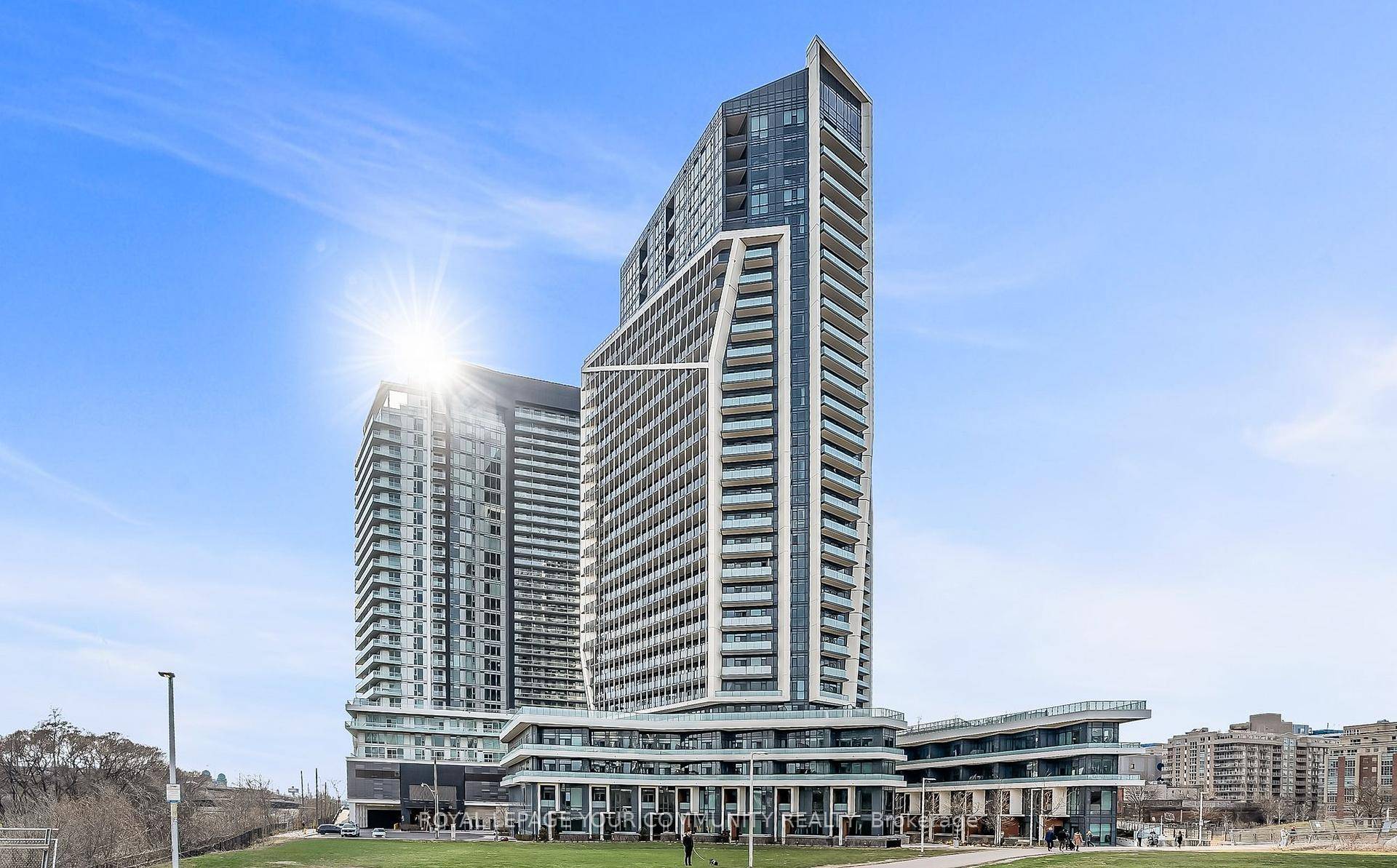 Experience elevated downtown living in this bright and spacious corner suite with breathtaking, unobstructed views of the CN Tower, city skyline, and Lake Ontario.