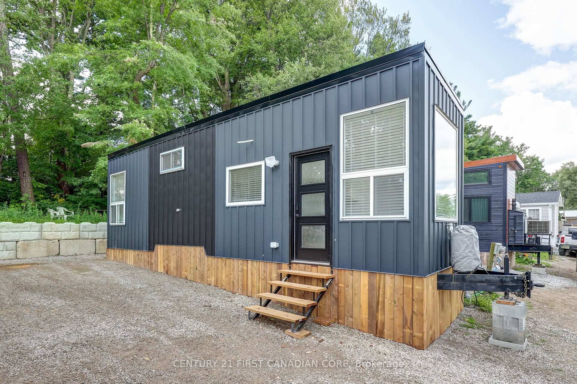 Welcome to your personal retreat at Twin Springs Cottage Condo Community !