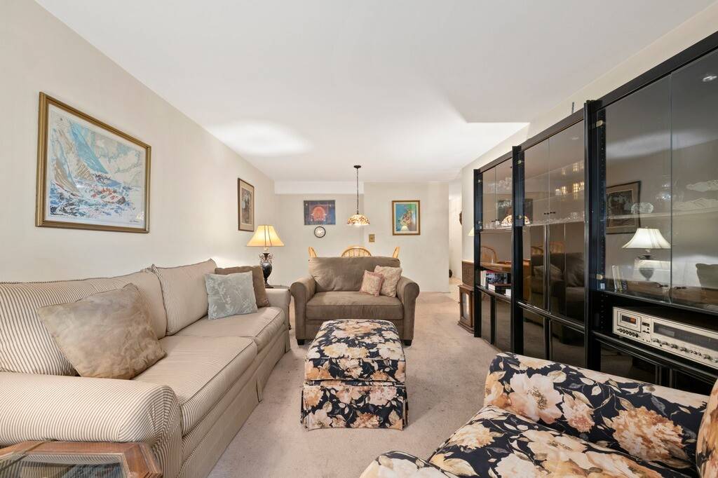Huge 1 Bedroom Your Own Sunny Terrace !