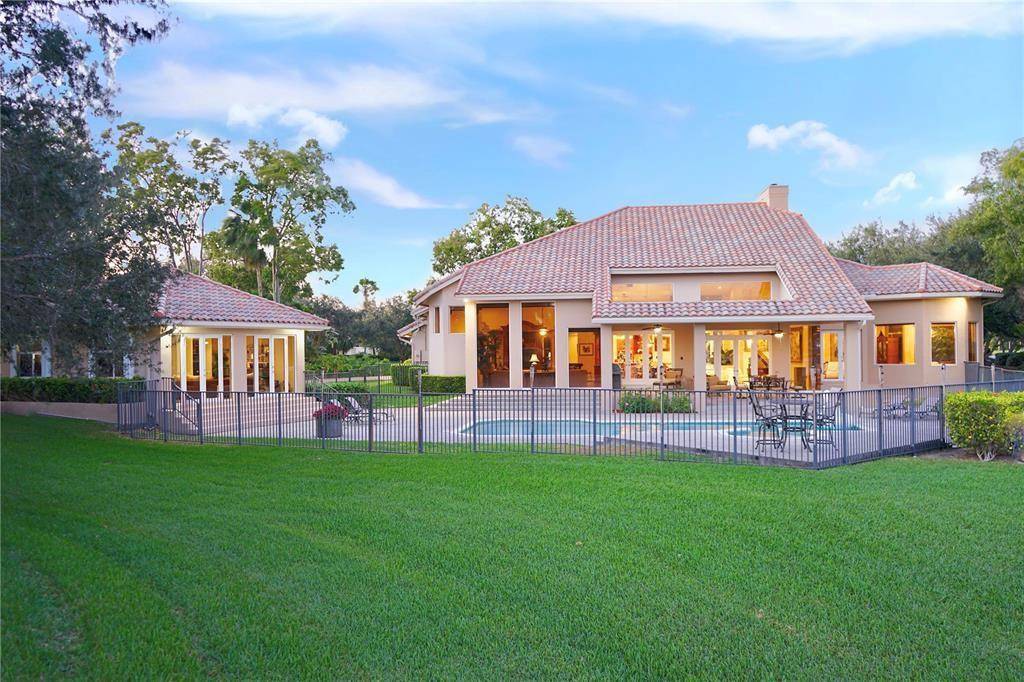 Welcome to Weston's most exclusive guard gated community of Windmill Ranch Estates.