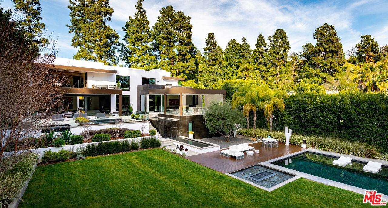 1231 Lago Vista Dr Beverly Hills LA