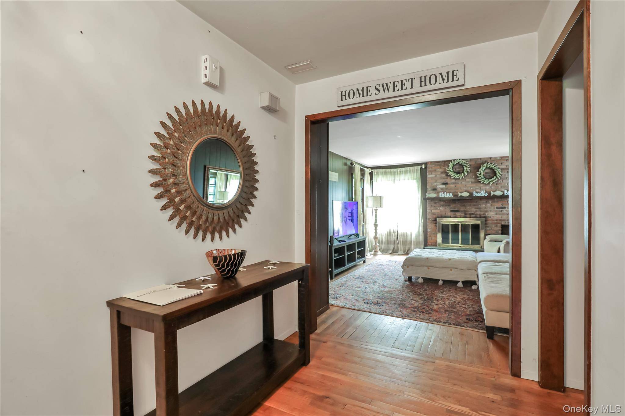 Discover Your Private Oasis on the North Shore !