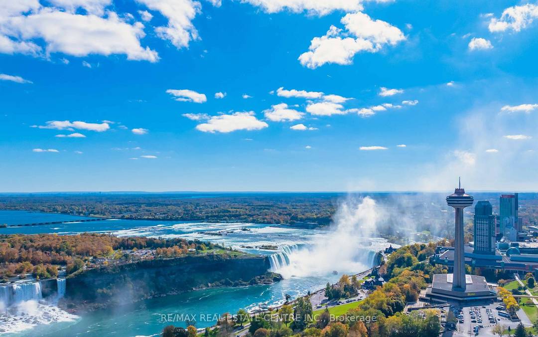 Welcome to 5145 Kitchener Street, a versatile 2 unit home ideally situated in the heart of Niagara Falls with desirable DTC zoning.