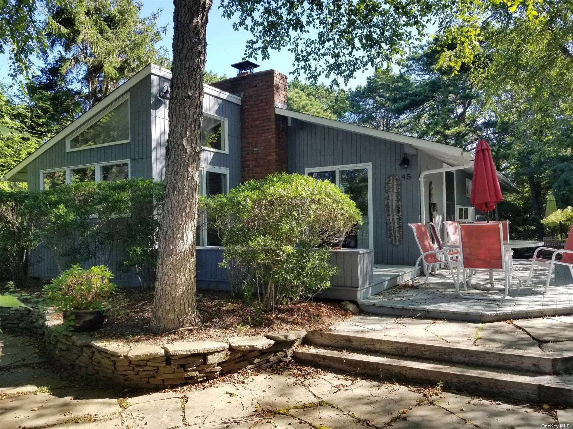 Charming three bedroom two bath beach house located very near the ocean in the coveted area of the Amagansett Dunes.