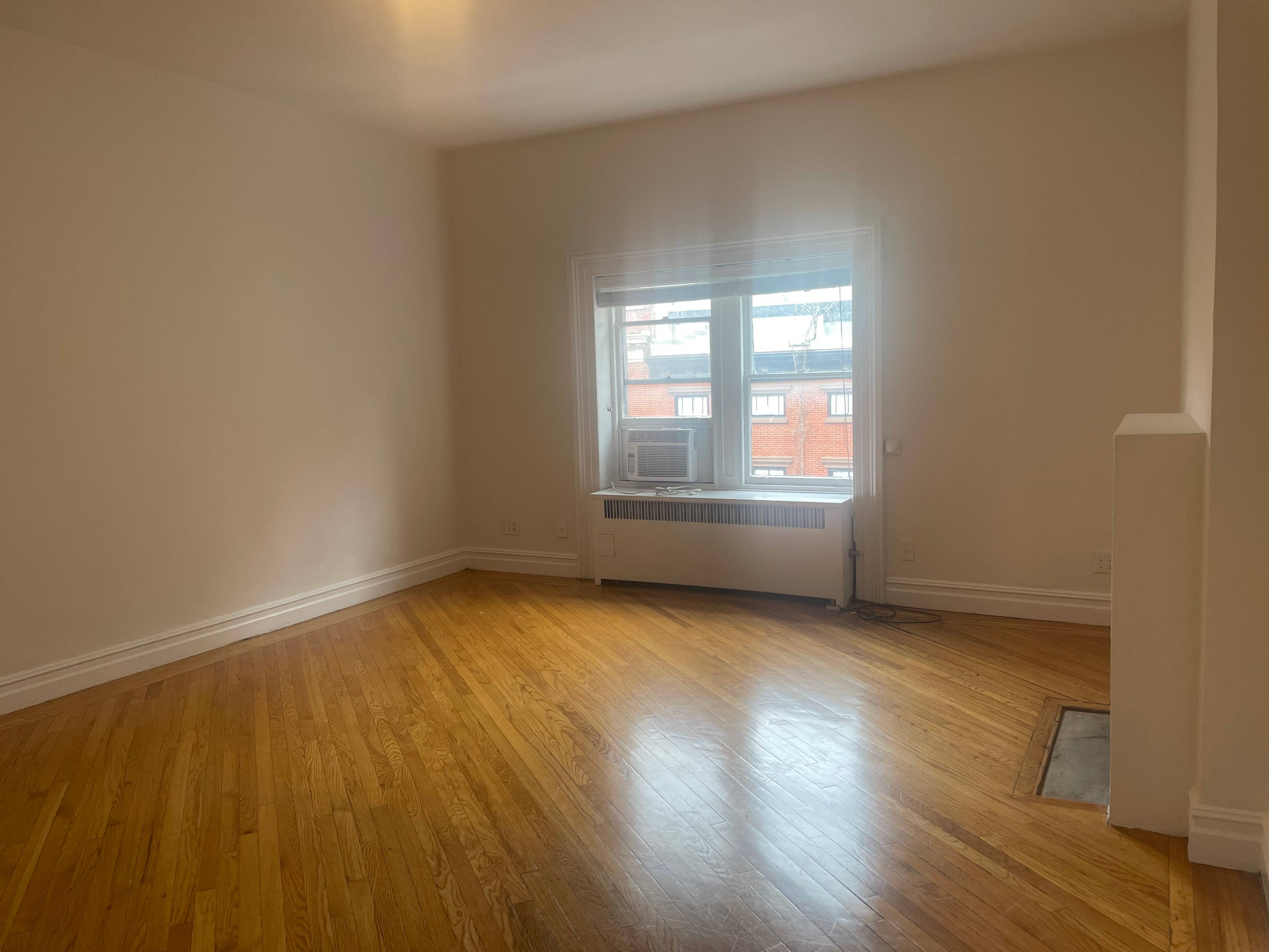 This gorgeous apartment is quintessential Gold Coast Village.