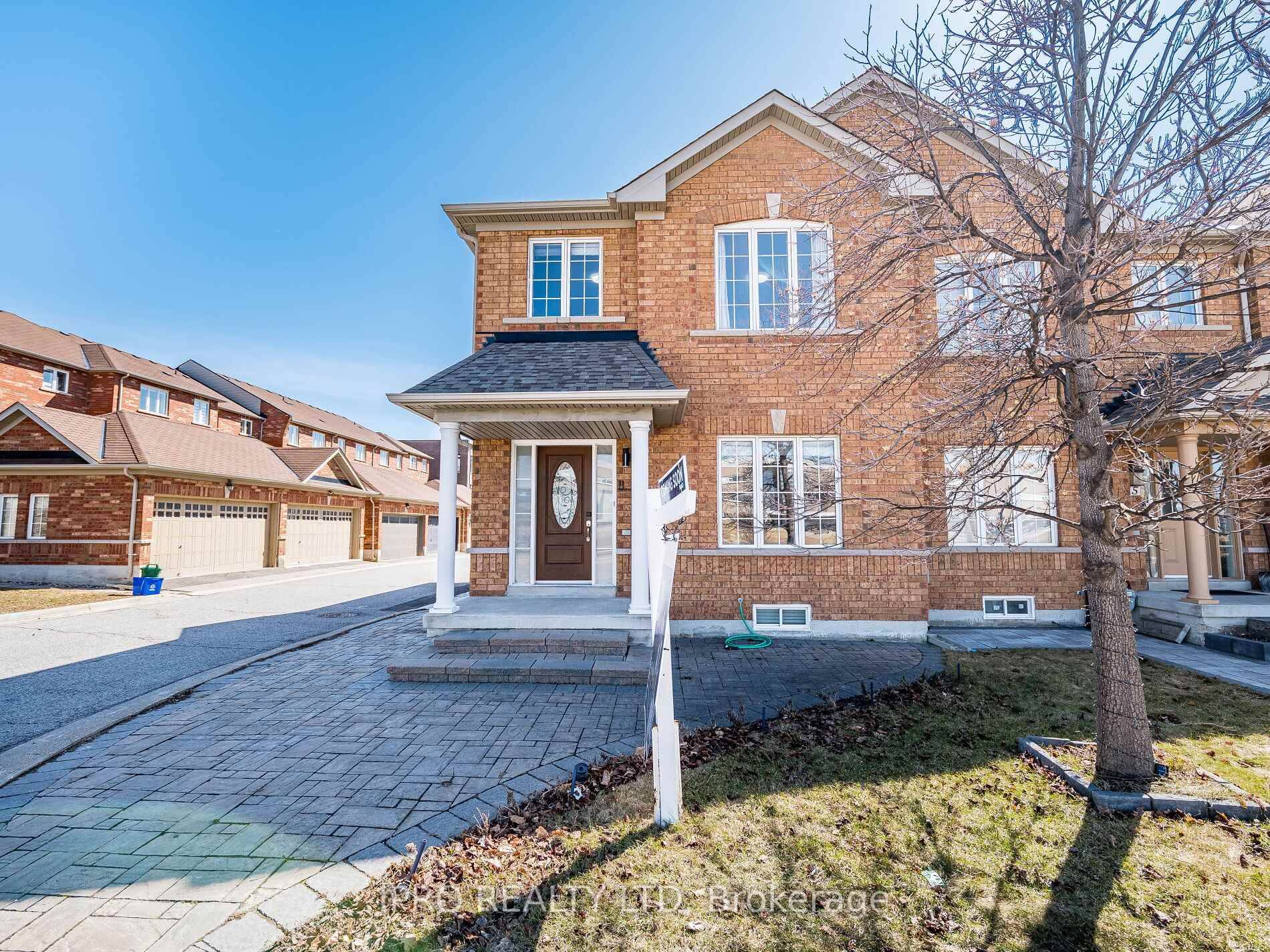 Welcome to 11 Davos Rd, a beautifully designed end unit townhome offering 3 spacious bedrooms, 3 bathrooms, and a double car garage in the sought after Vellore Village community.