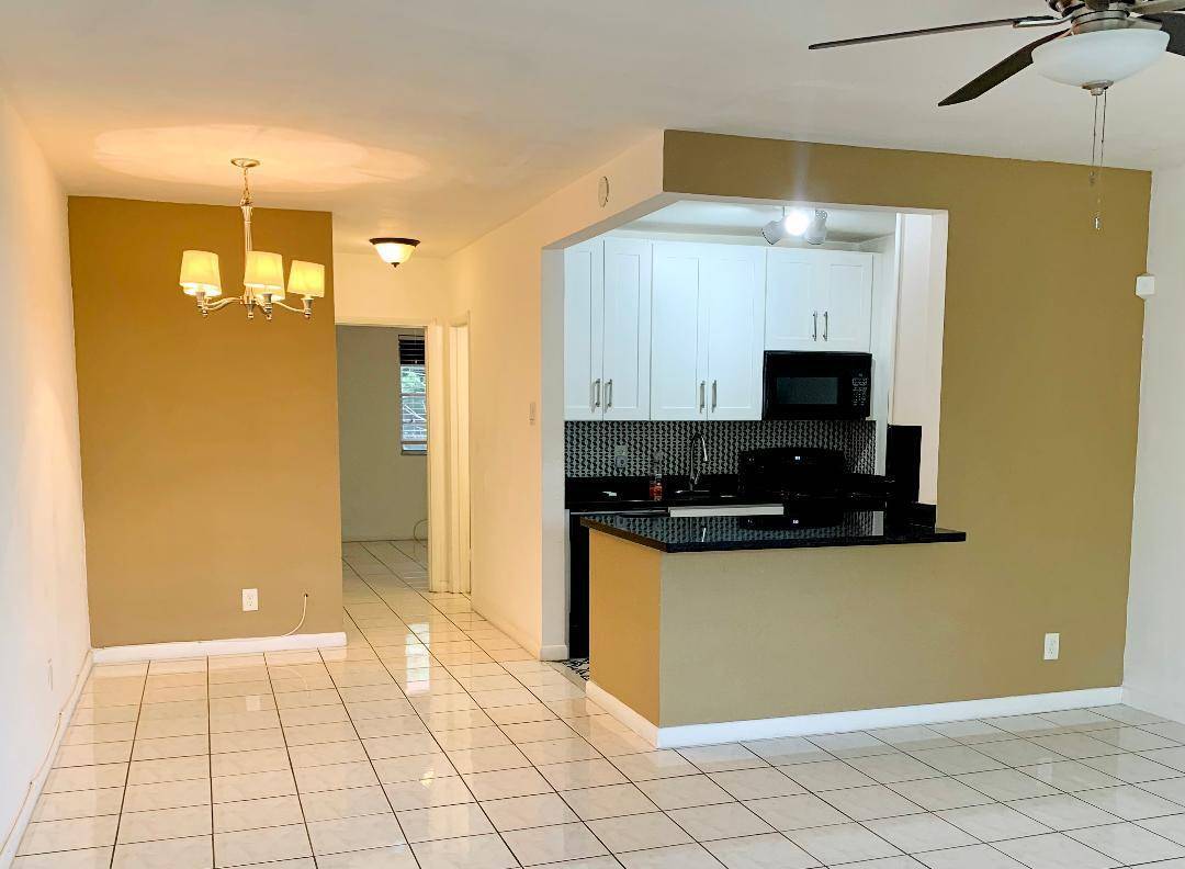 Recently Remolded 1 bedroom, 1 bath centrally located in East Hollywood near I 95 for easy commute.
