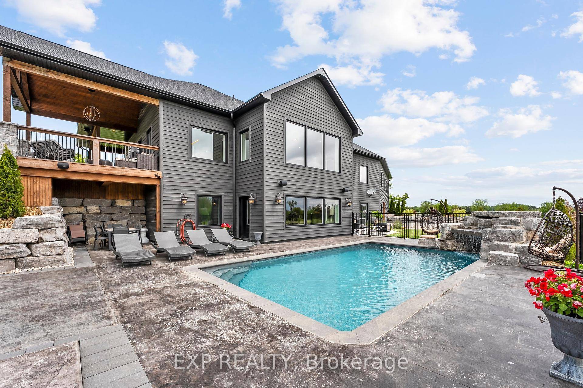 Custom Built Bungalow On 23 Acres With Saltwater Pool !