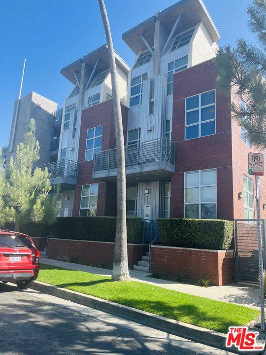 1912   Broadway 1BR Santa Monica La