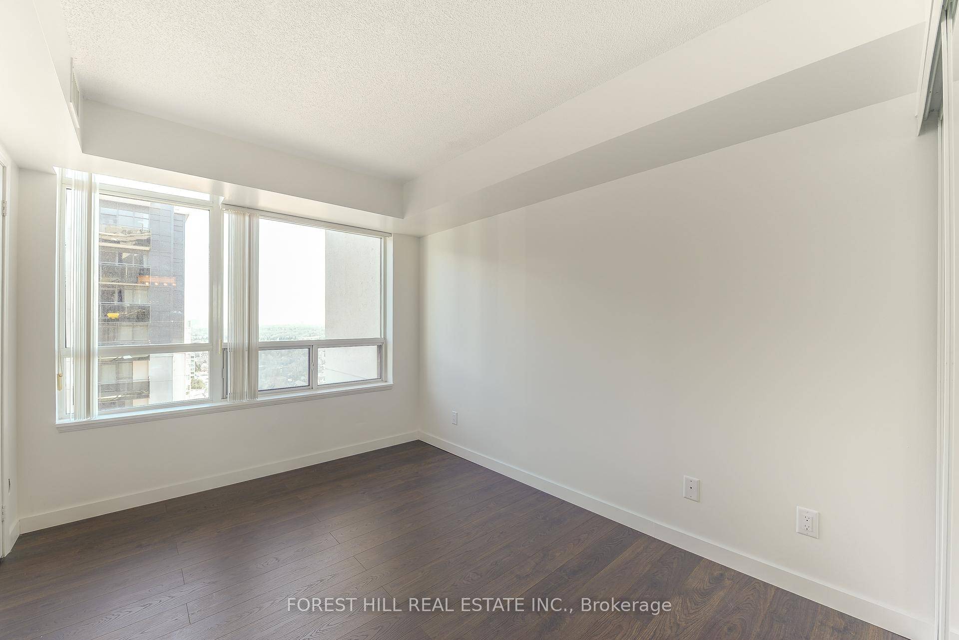 Newly renovated, Bright Corner 2 Bed 2 Bath High floor unit with balcony in the heart of North York !
