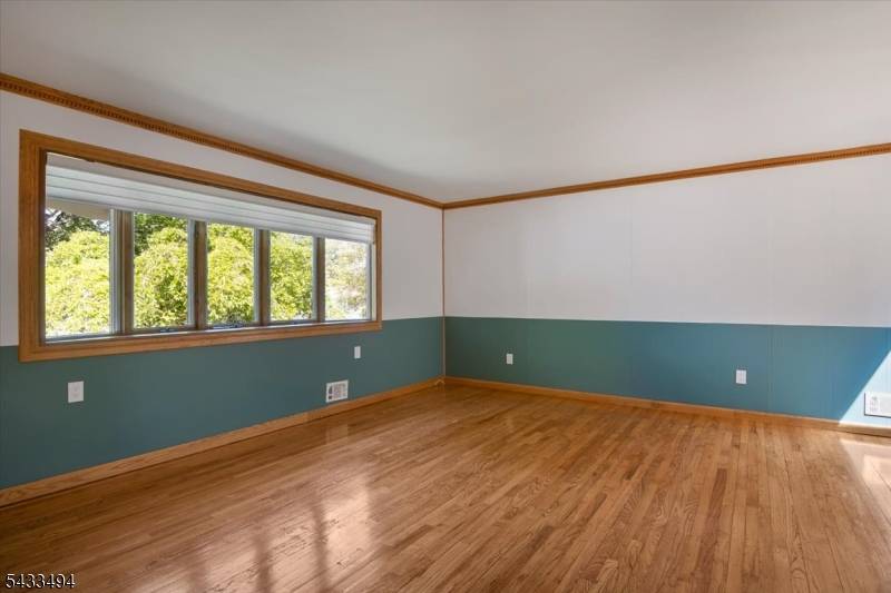 Welcome to the highly desirable White Rock section of Oak Ridge, where comfort, convenience, and natural beauty come together in this 5 bedroom, 2 bath bi level home.