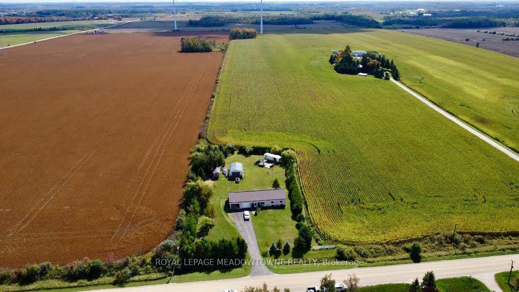 Escape the city and discover the perfect blend of modern comfort and country charm in this beautifully renovated ranch style bungalow, set on a serene and private lot just under ...