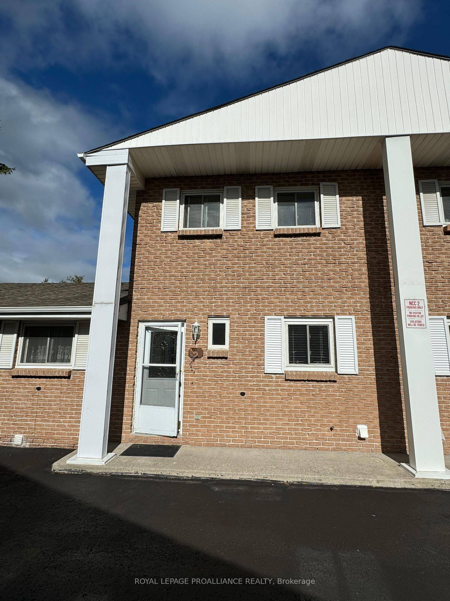 Welcome to 35C Young Street, located in the active lifestyle community of Brighton.