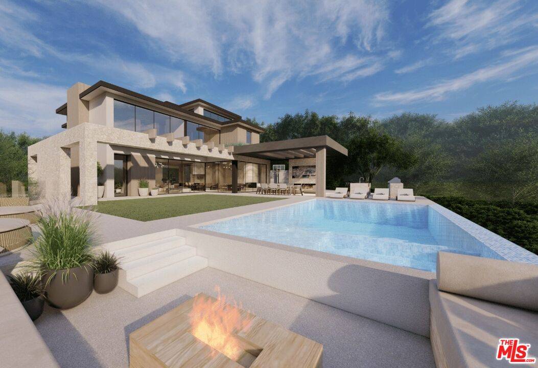 590  N Tigertail Rd 2BR Brentwood La