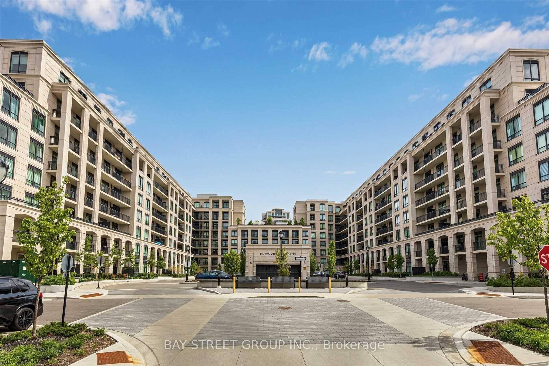 Welcome to luxury living in the heart of Markham at the Unionville Gardens !