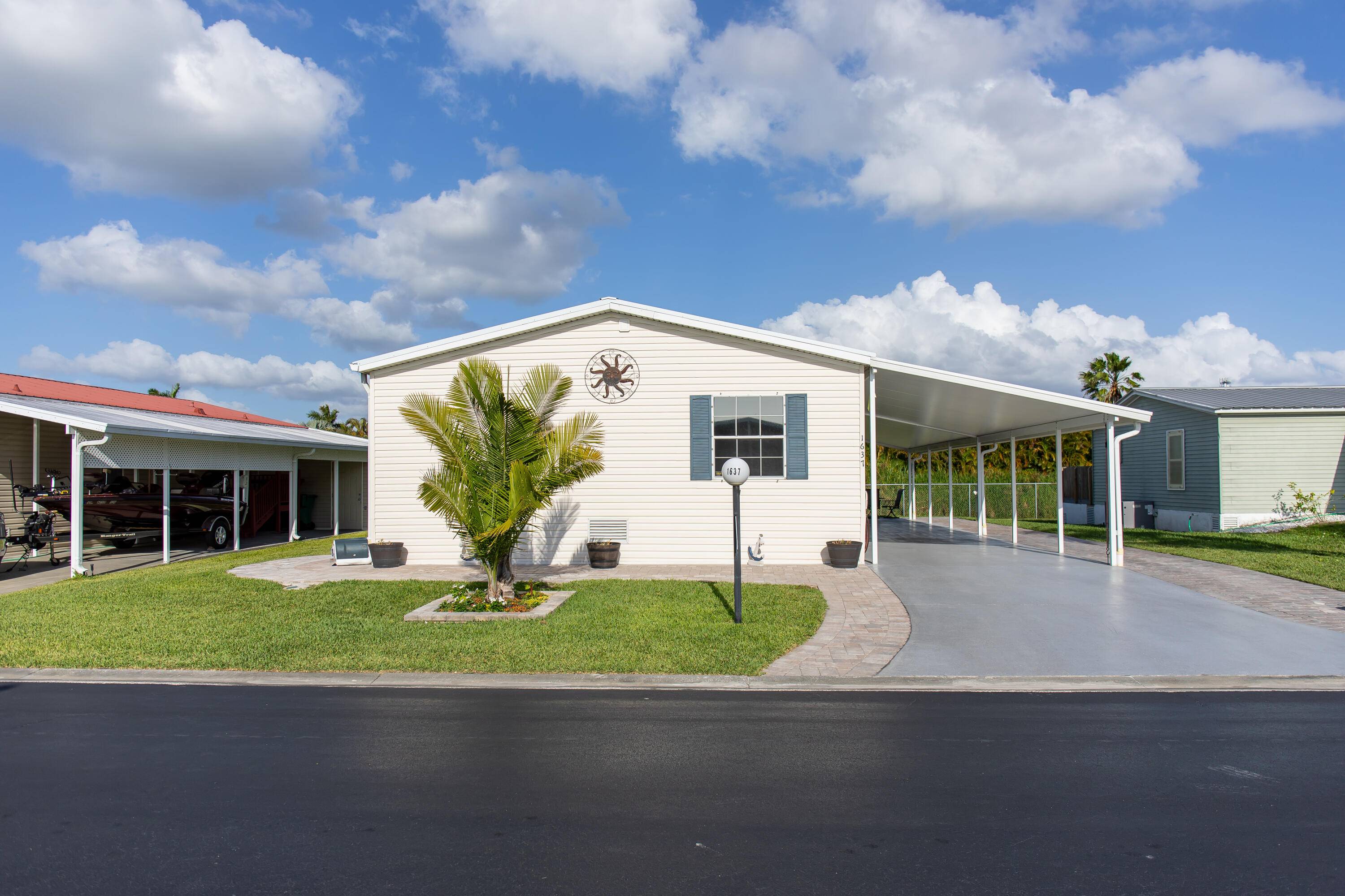 SEMINOLE COVE 3 2 Totally remodeled.