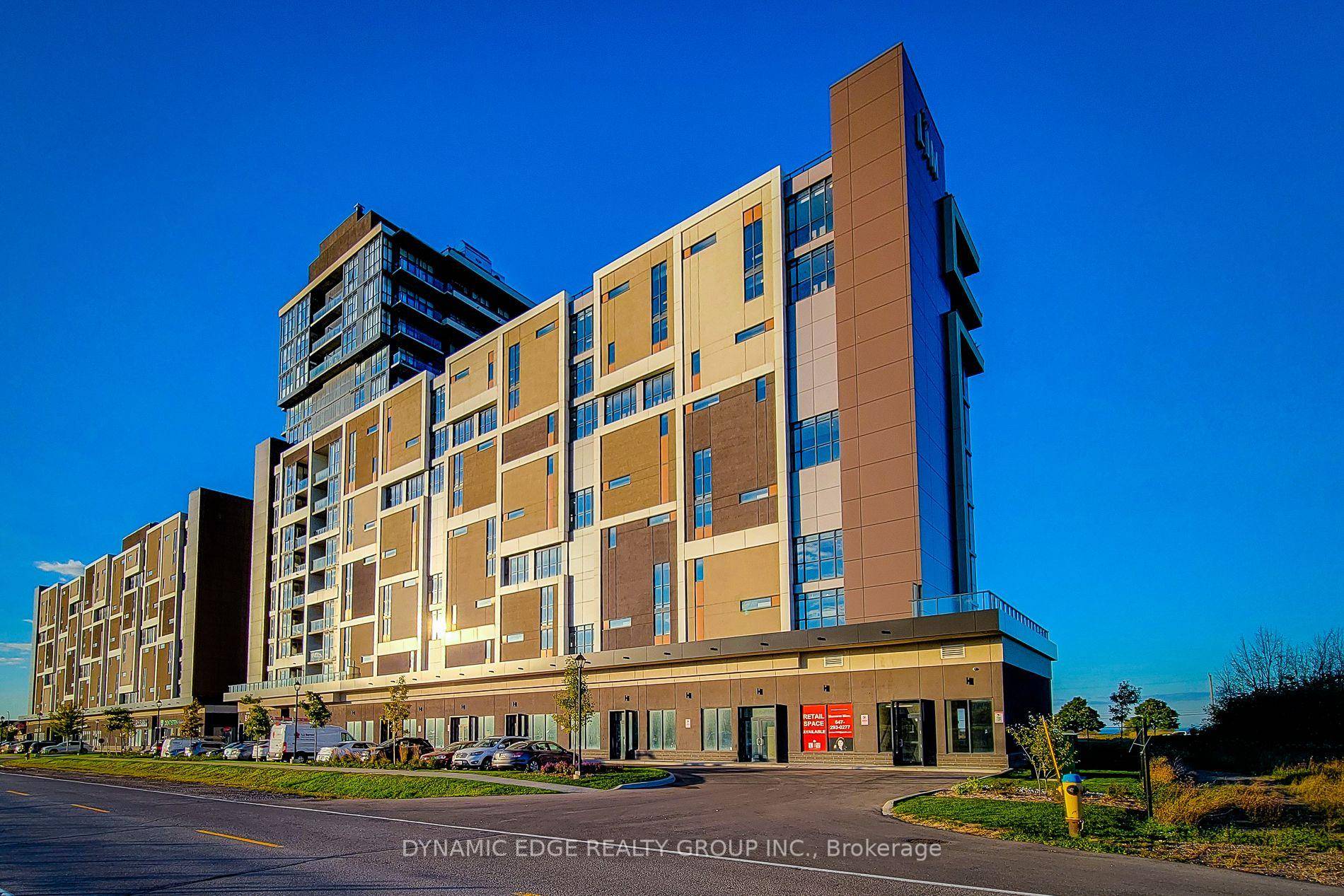 Must See Modern Large 1 Bedroom Den In Grimsby On The Lake Community !