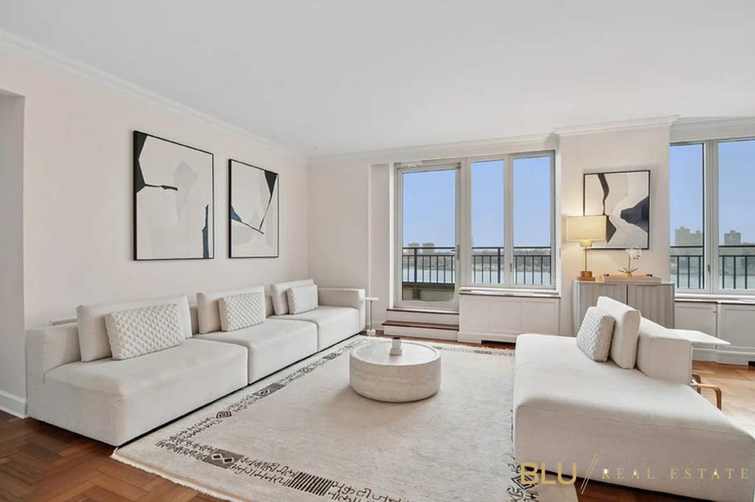Welcome to Residence 16L at 220 Riverside Boulevard a sun filled, high floor home offering refined comfort and exceptional city living in one of Manhattan s most sought after full ...