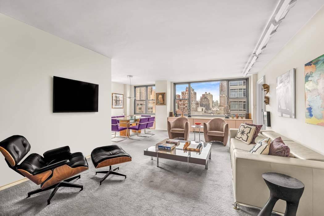 Bathed in natural light from three exposures, this high floor residence offers an ever shifting canvas of city and sky vistas.