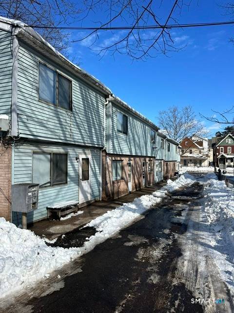 Prime Investment Opportunity 75 Franklin Avenue, Hartford, CT Don't miss this exceptional opportunity to own a fully leased 7 unit multifamily property in the heart of Hartford's Franklin Avenue corridor.