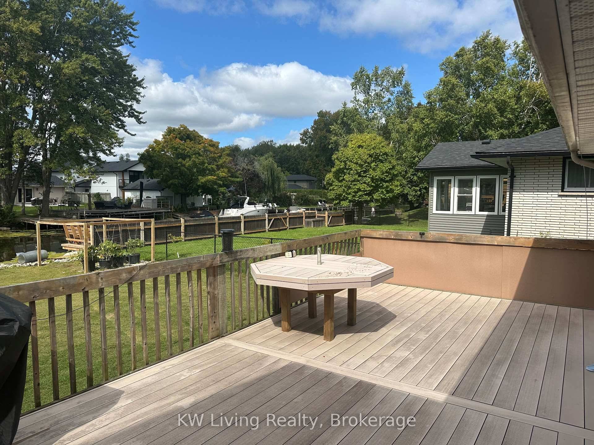 Bright amp ; Spacious 3 Bedroom Waterfront Home Dock Your Boat Or Go Fishing W Access To Beautiful Lake Simcoe In The Privacy Of Your Own Backyard !