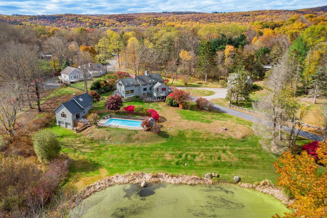 Escape the city and discover this wonderful estate, formerly Brinsmade Farm, in Sherman, Connecticut, offered for the first time in 60 years.