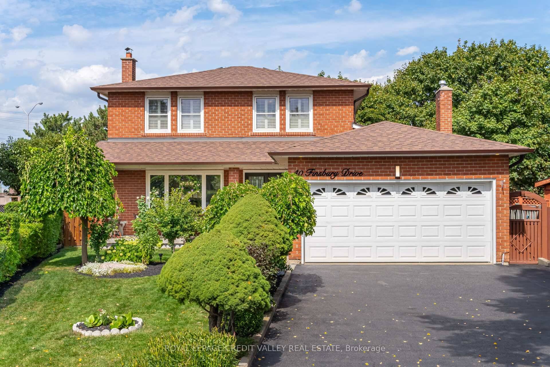 Look no further... Nestled on a quiet cul de sac this first time offered all brick 4 bed, 4 bath detached home has been meticulously maintained.