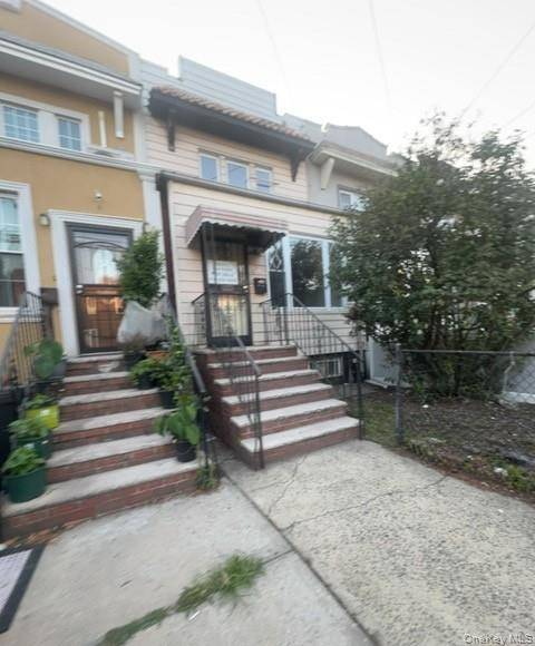 Spacious attached colonial with large lr and dr area, good size bedrooms, finished basement, pty driveway.