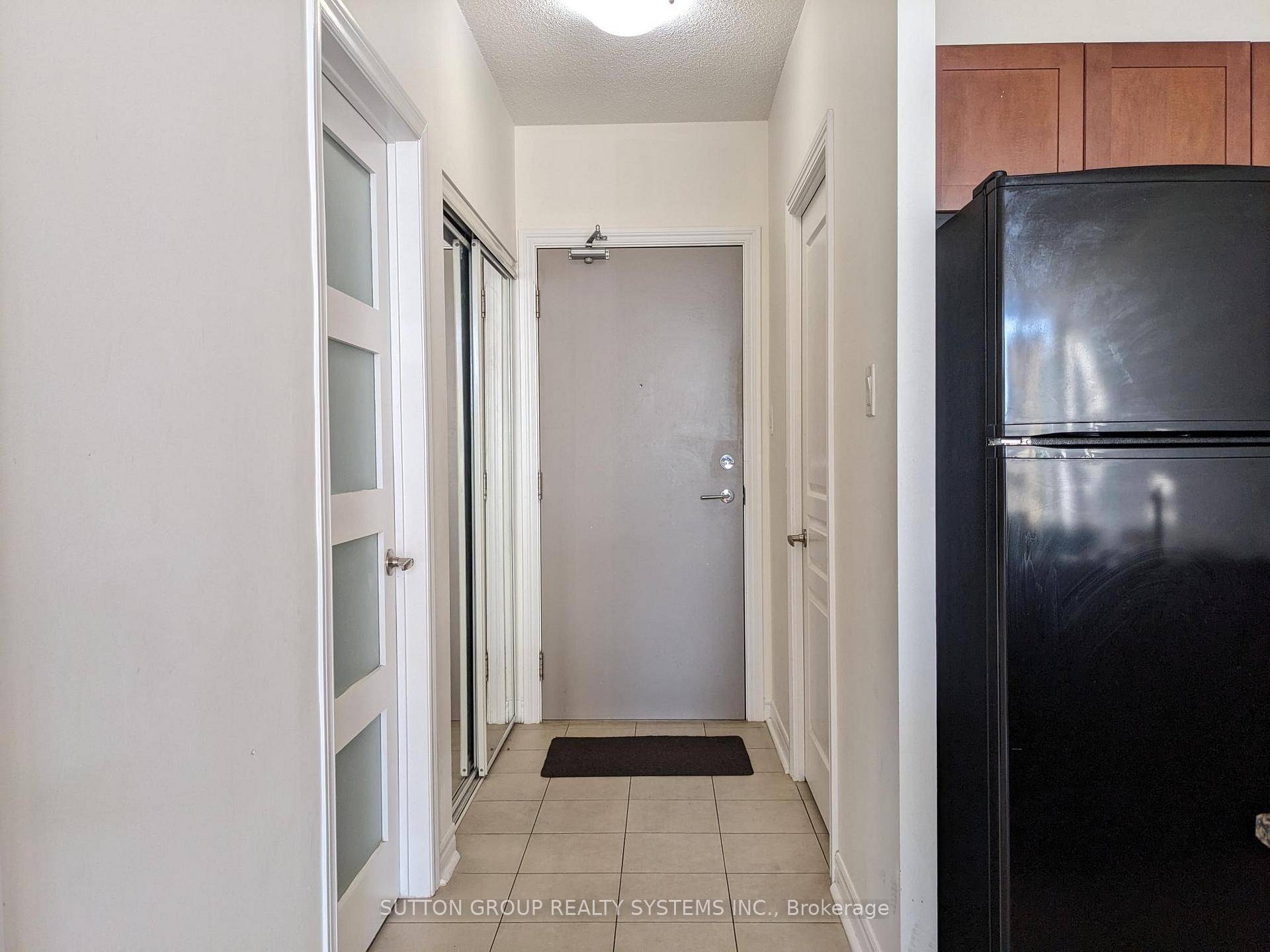 Fully Furnished apt. in sq one area, Large Living and Dining hall.