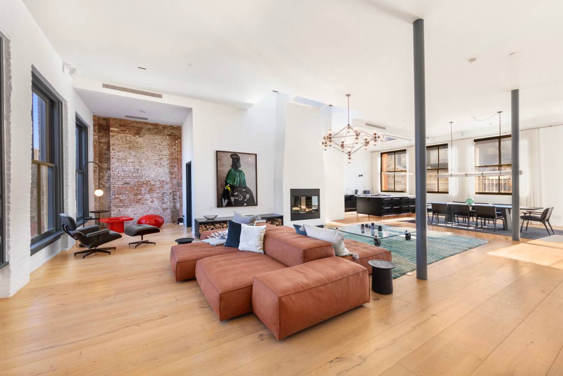 Gut renovated, Sun Blasted and Spectacular, four bedroom, three and a half bathroom penthouse loft, with 4 exposures, epitomizes chic TriBeCa living with outstanding modern design and an extraordinary 3000SF ...