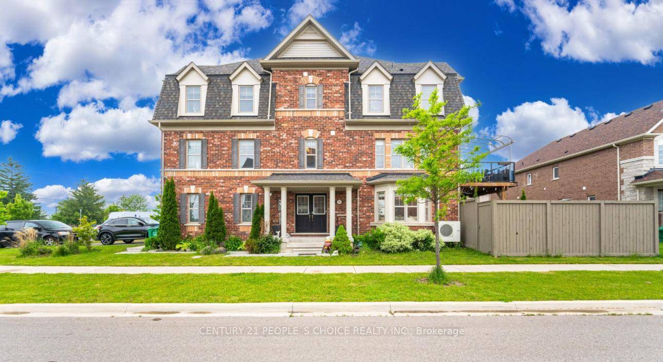 Stunning end unit townhome located in the sought after community of Northwest Brampton.