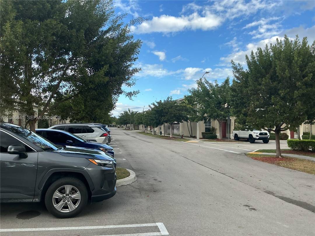 Move in Ready 3 Bed, 2 Bath Home in Keys Pointe Your Stylish Retreat Awaits !