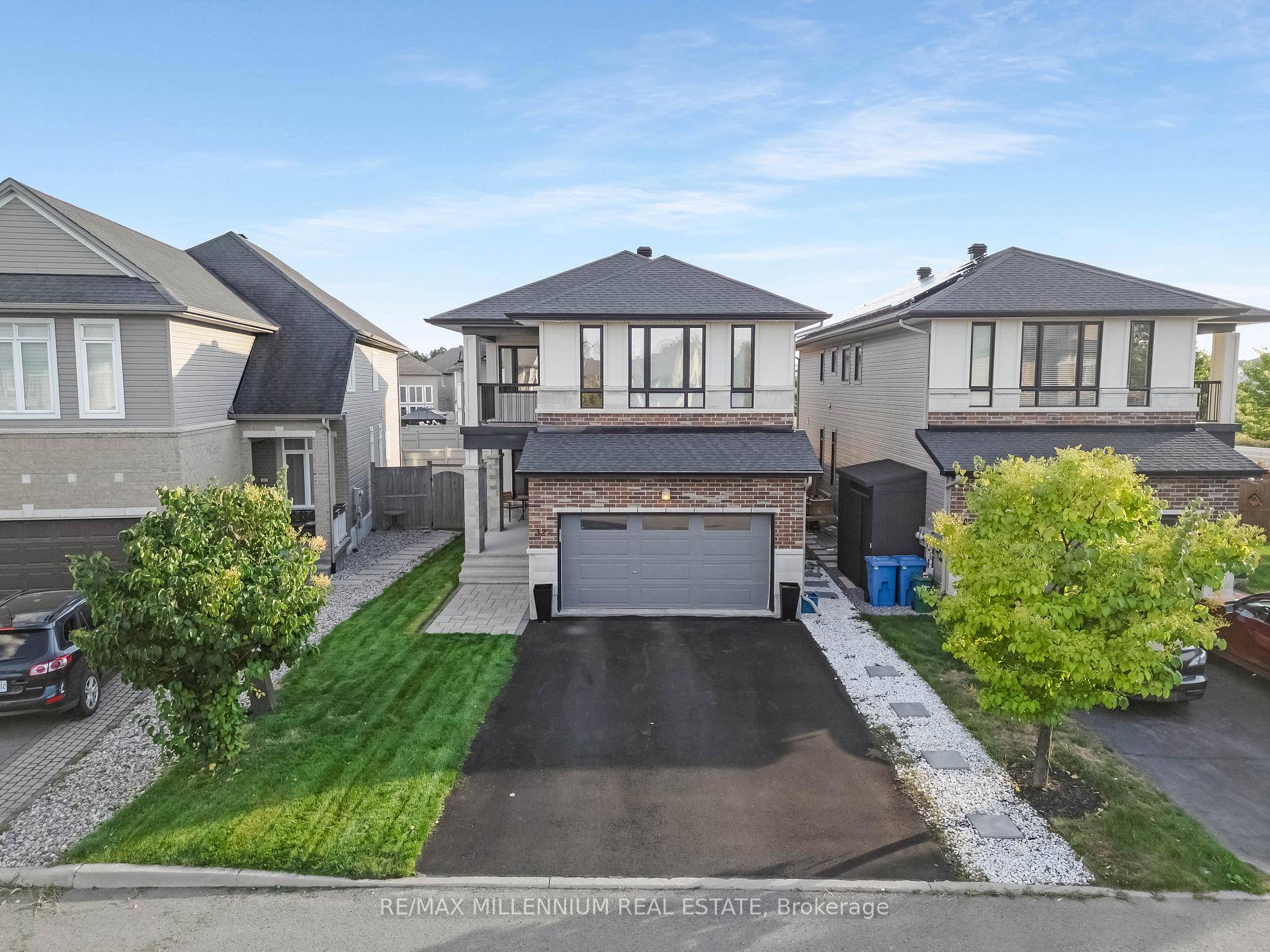 This exquisite Urbandale Sapphire II home in Riverside South offers 3 bedrooms loft easily convertible to a 4th, 4 bathrooms, and a fully finished basement.