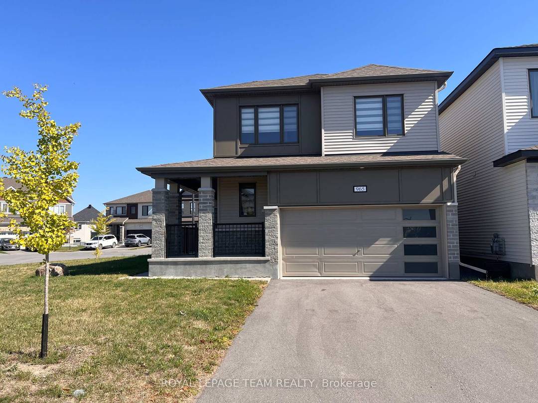 Conveniently located in Barrhaven with quick access to transit, top schools, and amenities.