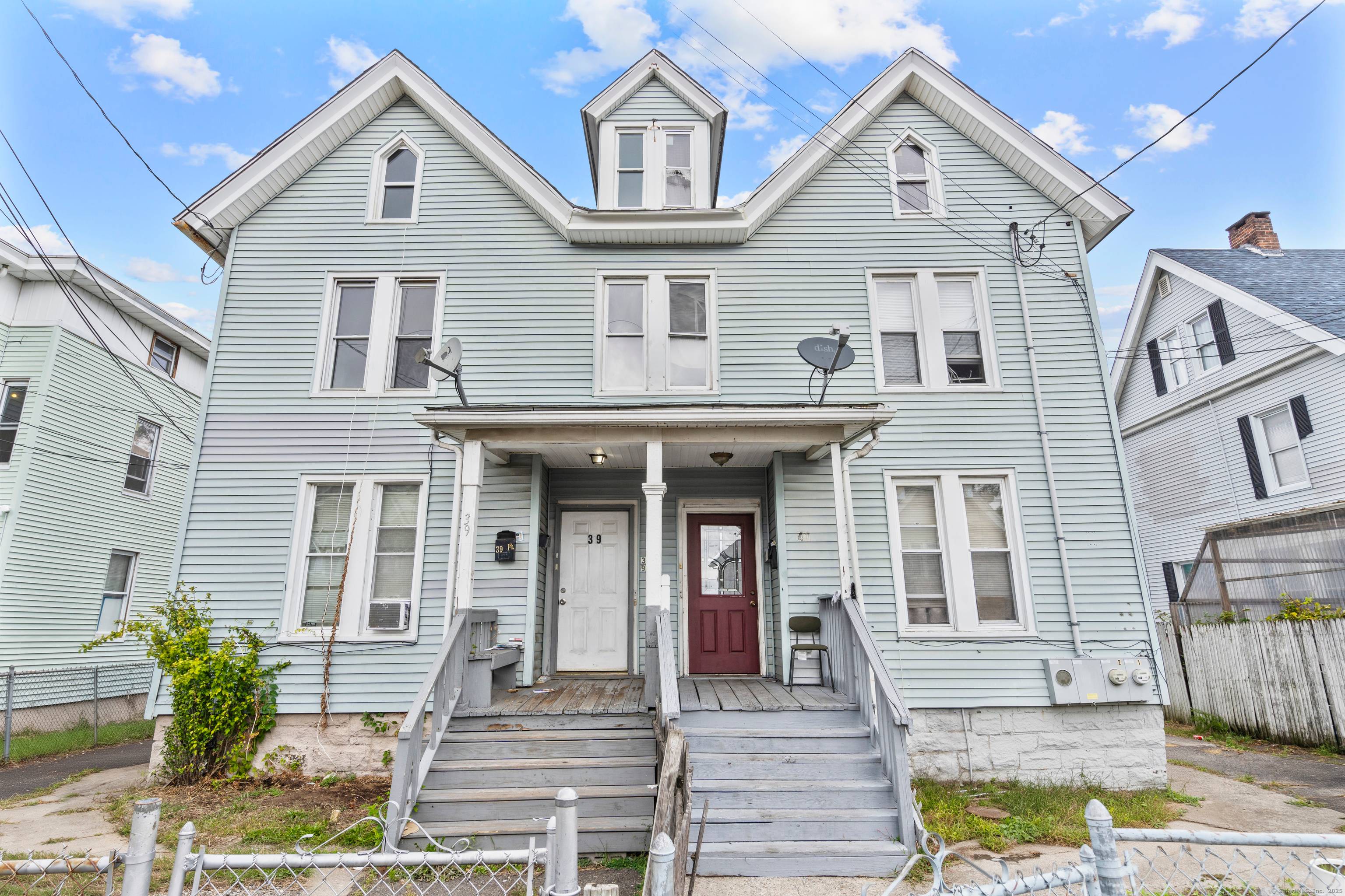 GROUP TOUR 10 19, 12 noon well maintained two family home located on Bridgeport's East Side, ideal for both investors and owner occupants.