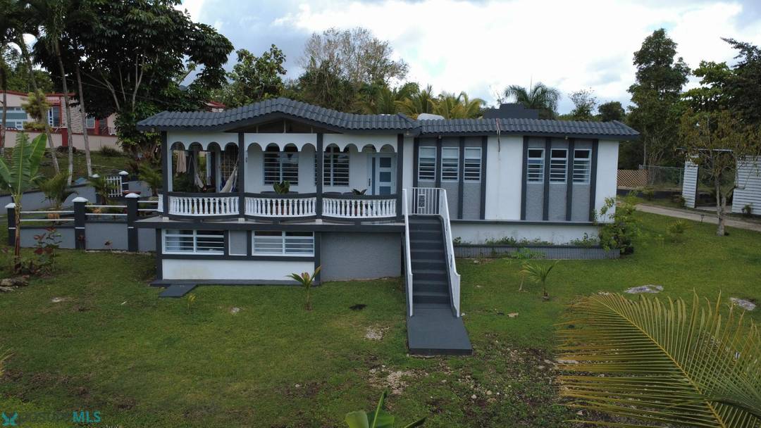 CARR 448 KM 2.2 BO. ENEAS, SAN SEBASTIÁN, PR House San-Sebastian