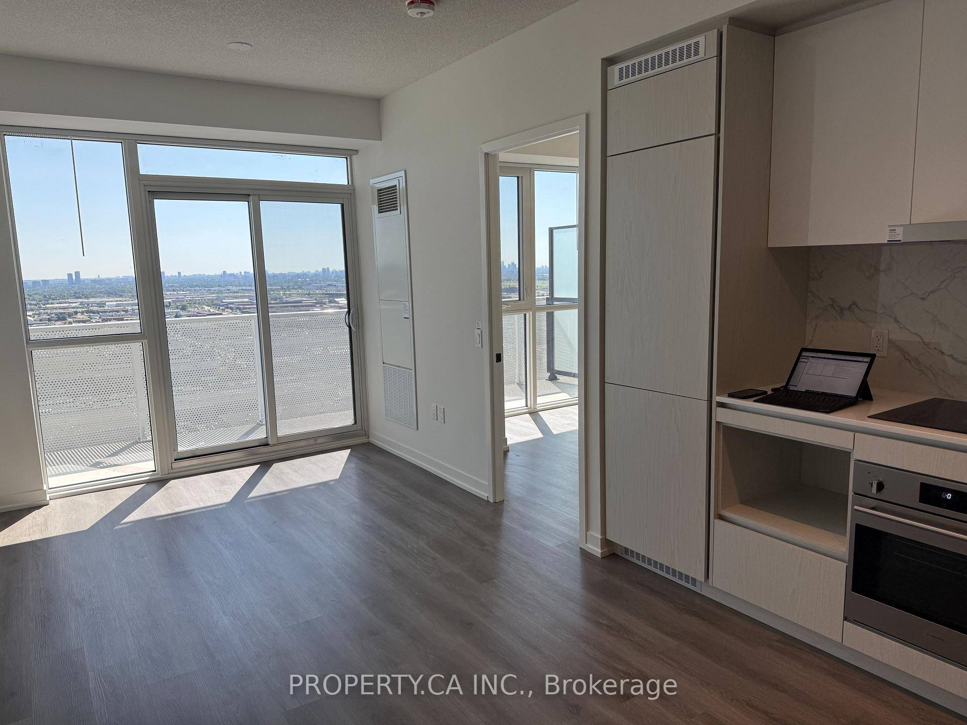 2 bedroom, 2 bathroom with Clear Unobstructed view of north, east and south, downtown Toronto.