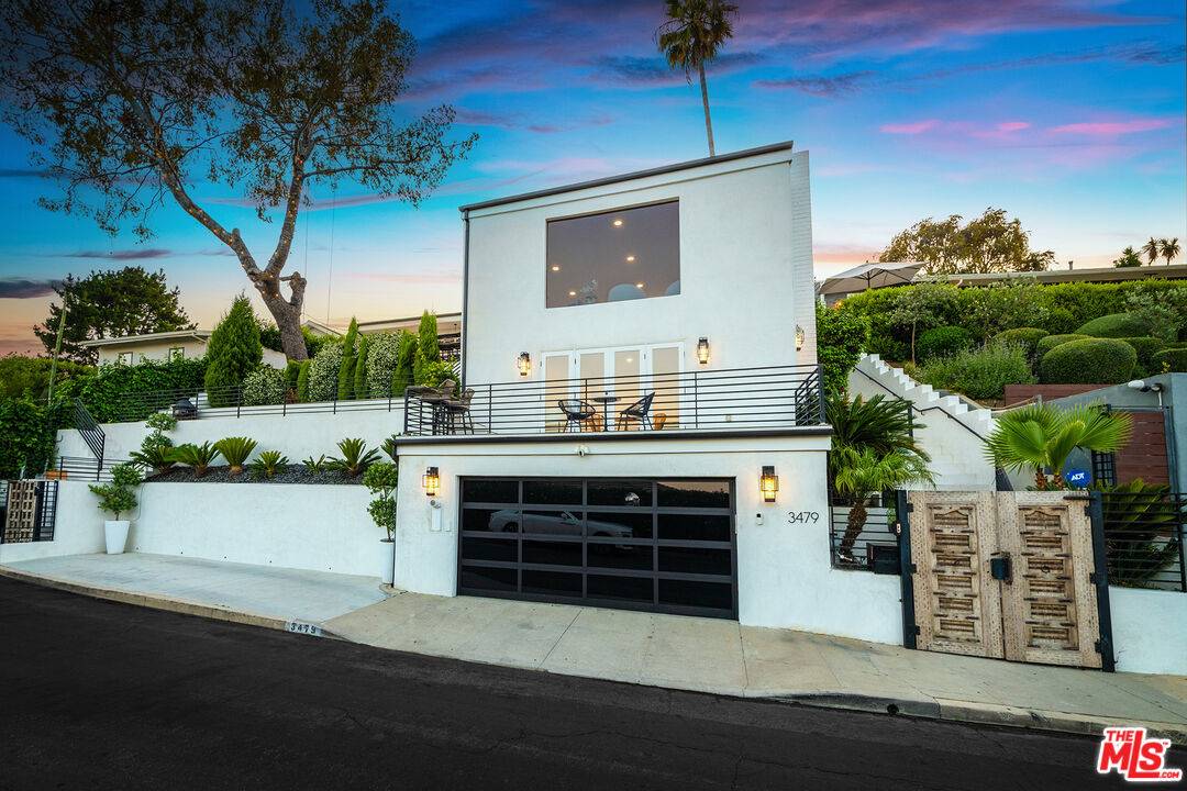 3479 Wonder View Dr 4BR Hollywood Hills East La