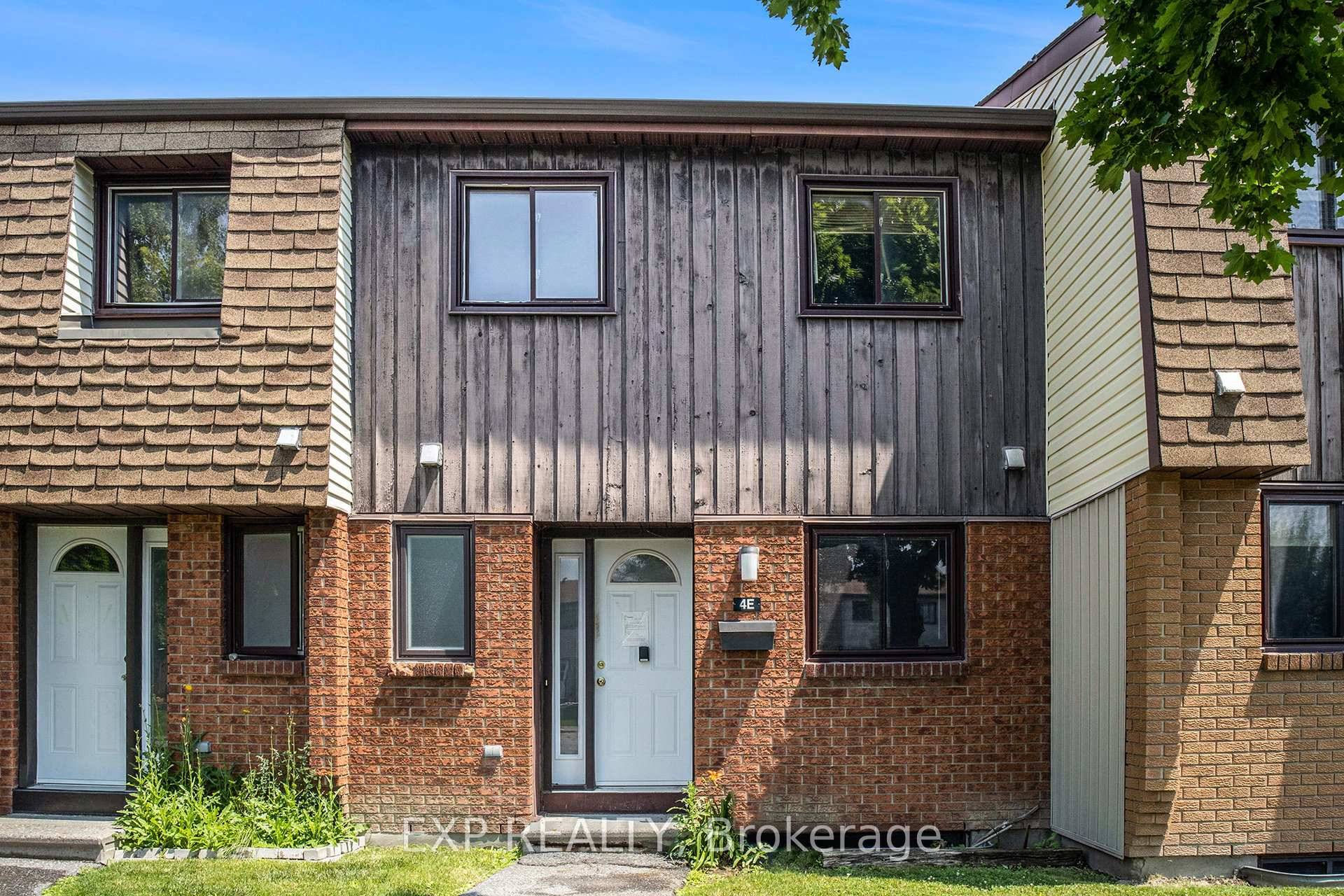 Welcome to 39 4E Woodvale Green, a 3 bedroom, 2.