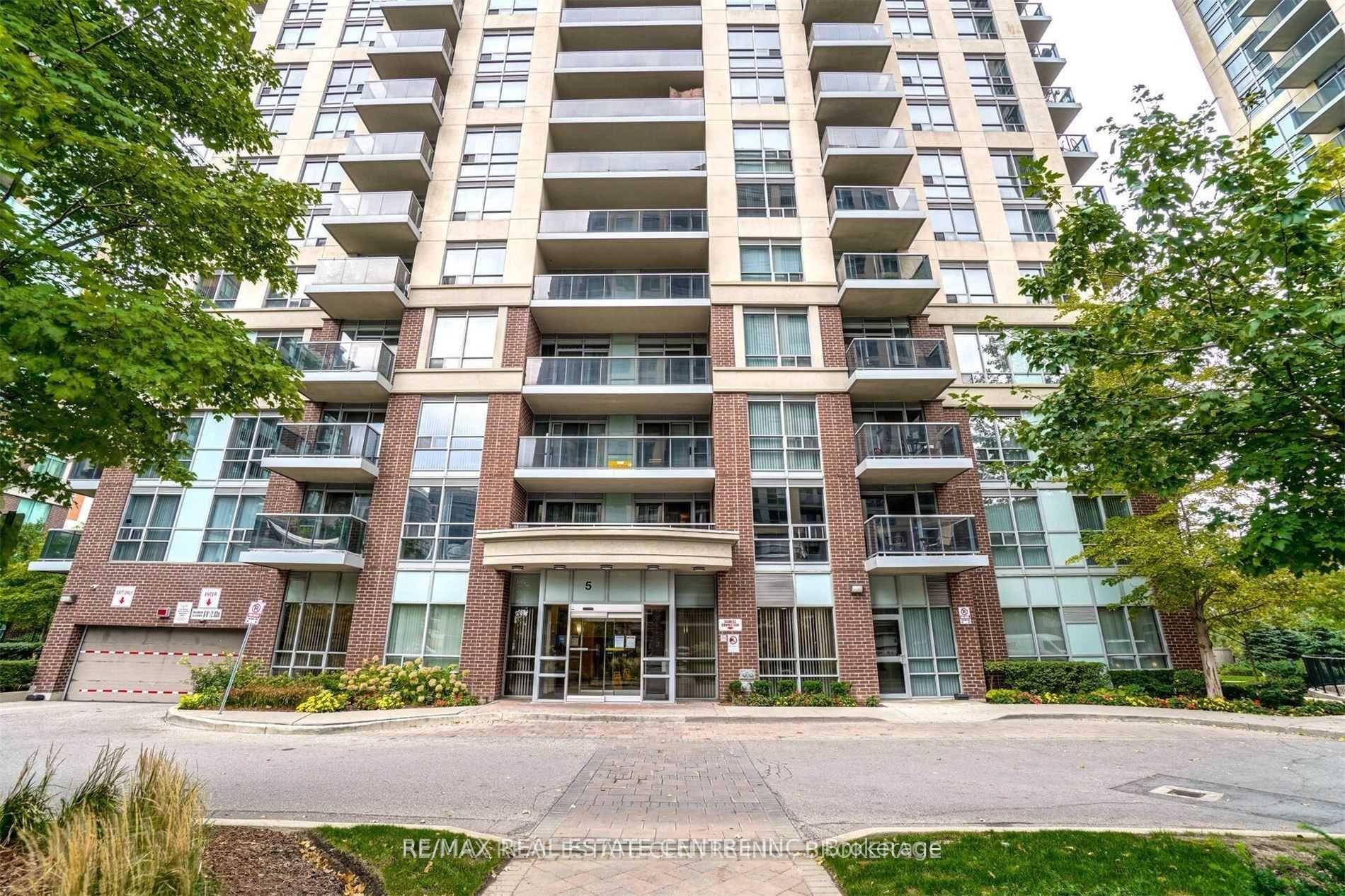 Welcome to 5 Michael Power Place !